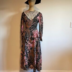 Vintage Dawn Joy Prairie Floral Dress Lace Bib Long Sleeve Tie Black Pink 80s